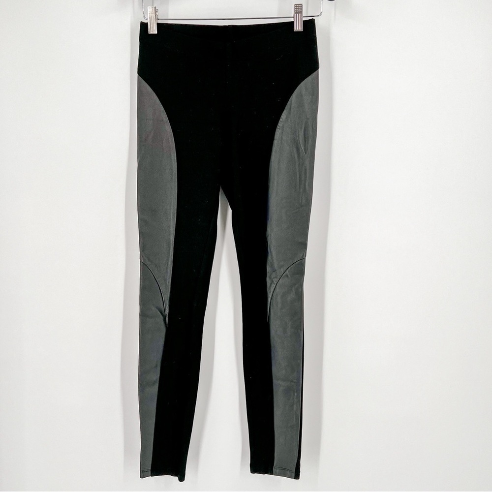 Trina Turk black/gray leggings